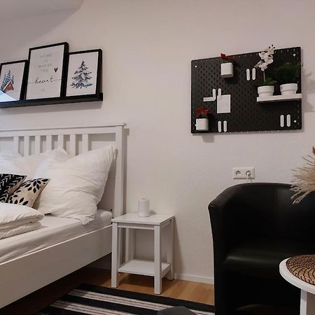 Rooftop Apartmens Ulm - Komfortable Neue Gemeinschaftsunterkunft Im Herzen Von Ulm - Raum 1 Exterior foto